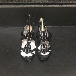 Black wedge heel size 6